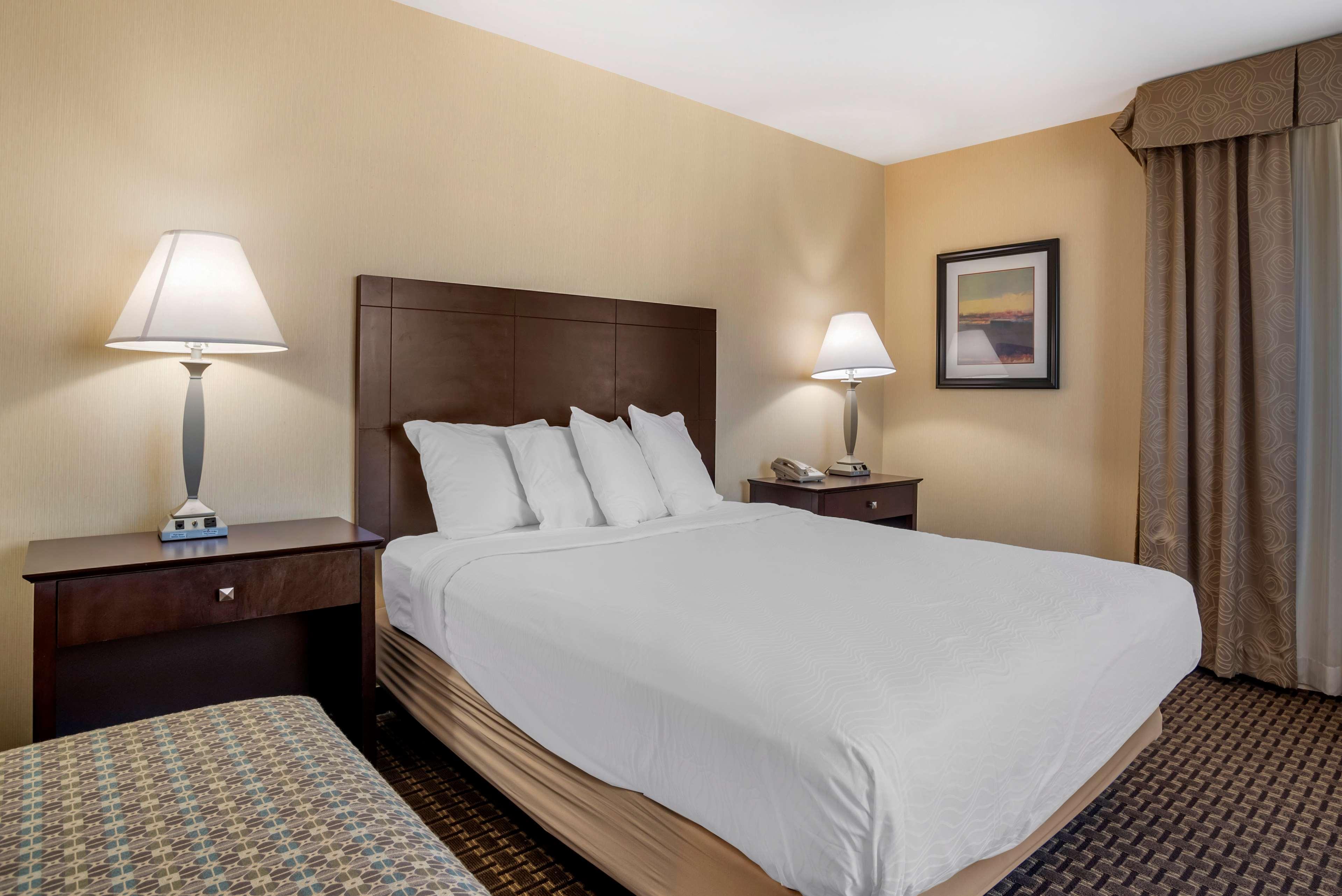 Best Western Plus Philadelphia Airport South - At Widener University Chester Exterior foto
