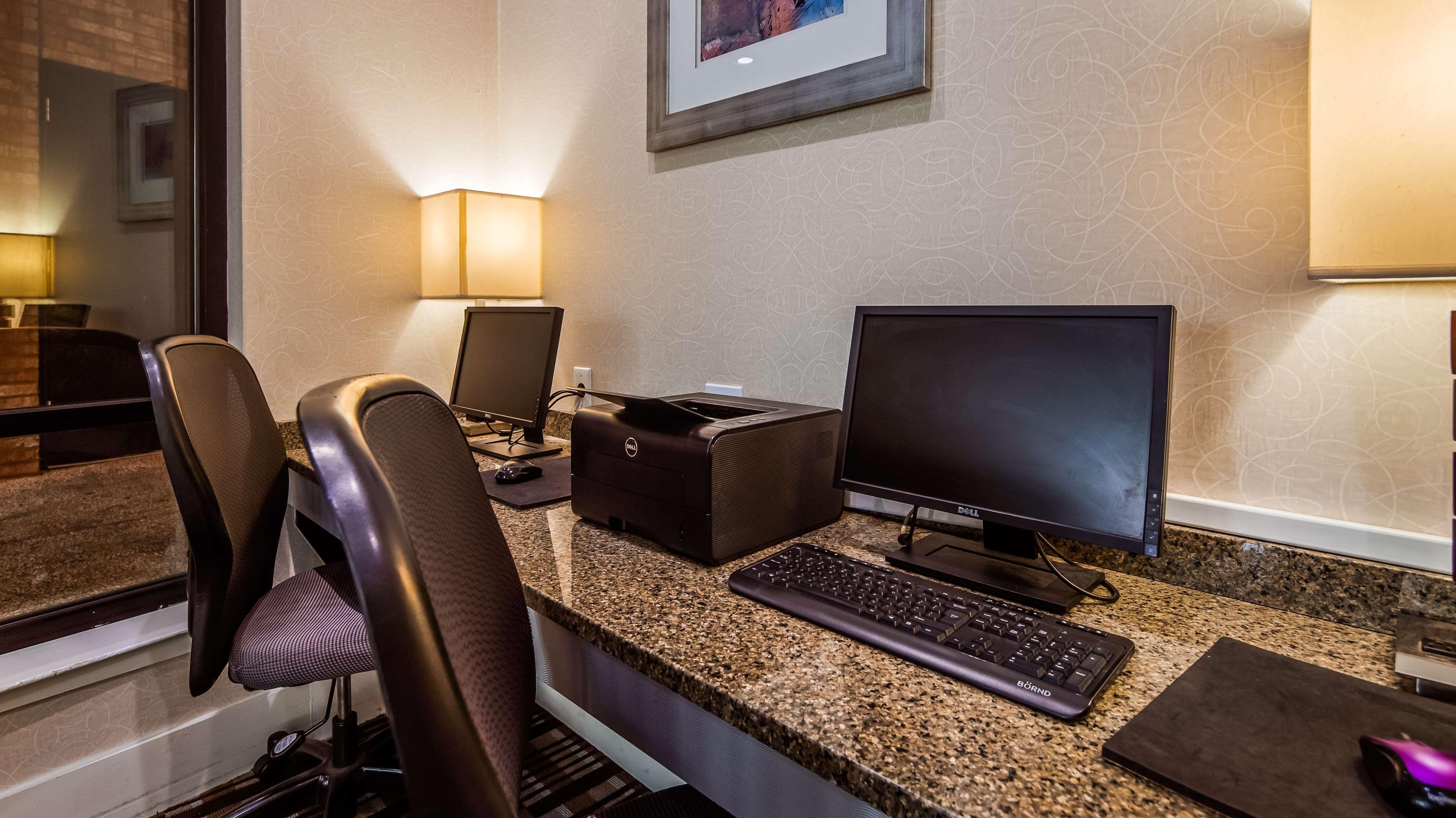 Best Western Plus Philadelphia Airport South - At Widener University Chester Exterior foto
